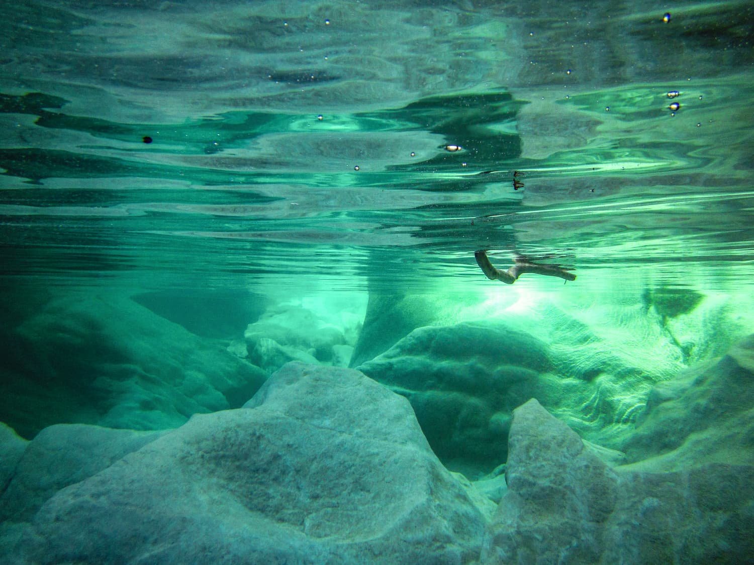 Les eaux cristallines du petit matin