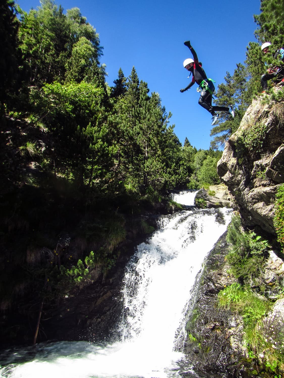 canyoning-encantats-saut-5m